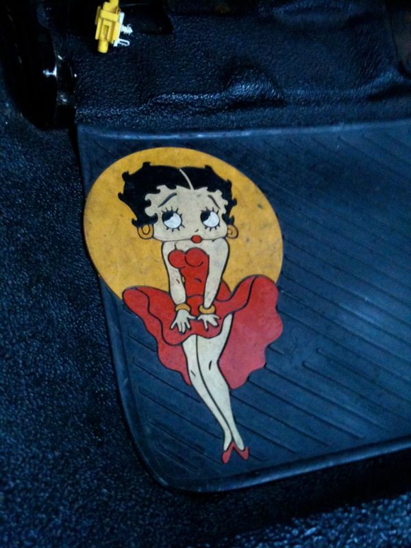Betty Boop is in my taxi