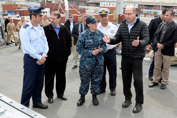 Ambassador Shapiro Hosts Israeli MoD Ya’alon on USS Carney