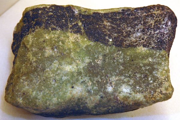 Metadunite (recrystallized) with band of chromitite (chromium ore) (Day Book Dunite; Green Mountain Mine, northern Yancey County, Blue Ridge, southern Appalachians, western North Carolina, USA)