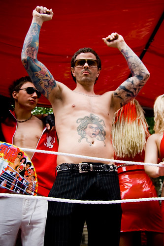 Lesbian & Gay Pride (46) - 30Jun07, Paris (France)