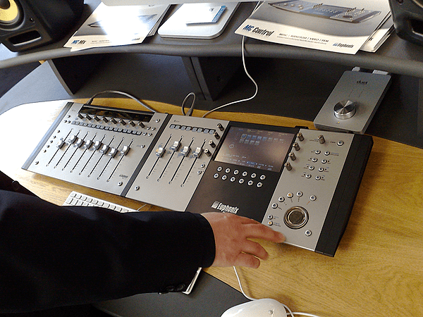 File:Euphonix MC and Apogee Duet (AES 124).jpg