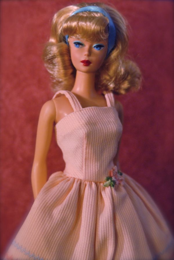 Vintage Sidepart American Girl Barbie - reproduction