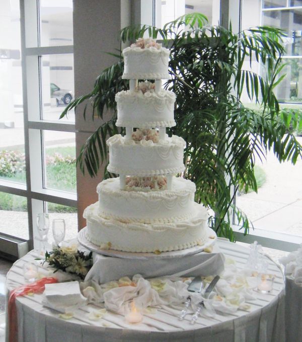 Wedding Cake, Before