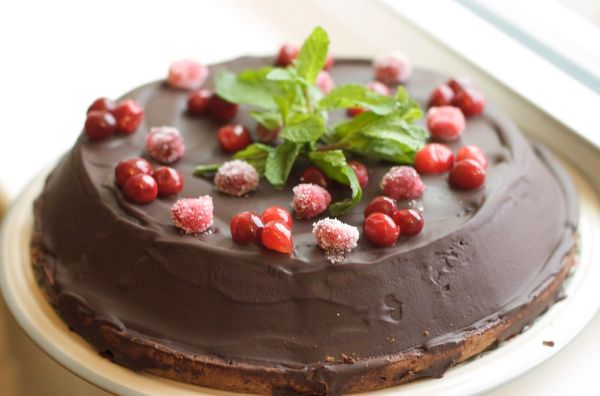 chocolate cranberry cake