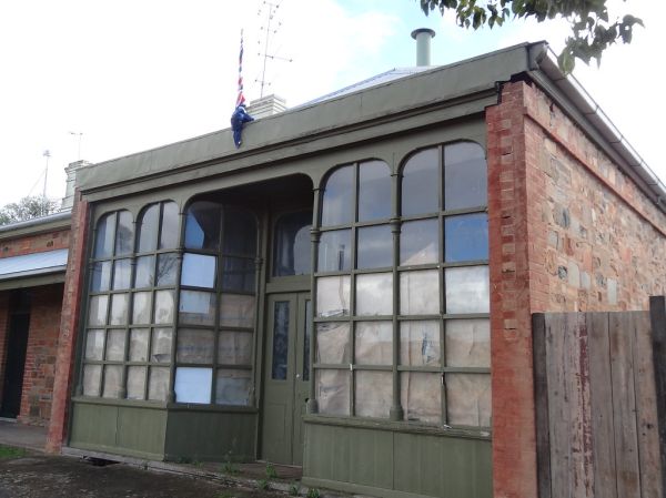 Sutherlands. The first Eudunda Farmers Cooperative Store. It closed in 1958.