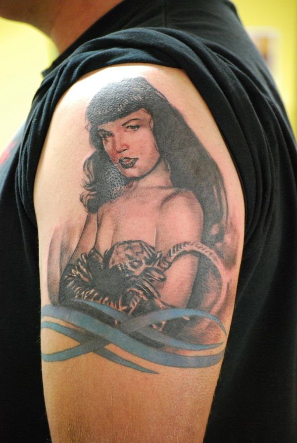 Betty Page! Rowr.