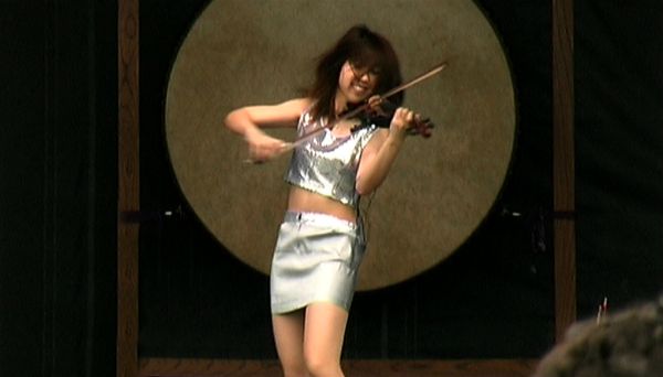 Grinning Violinist