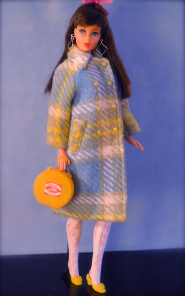 Vintage Twist n' Turn Barbie - brunette