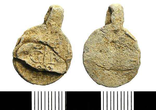 <div class='fn'> Post-medieval cloth seal</div>