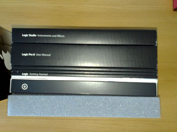 Unboxing Logic Studio