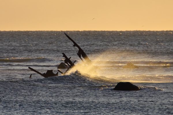 offshore winds on the SS Gairloch shipwreck