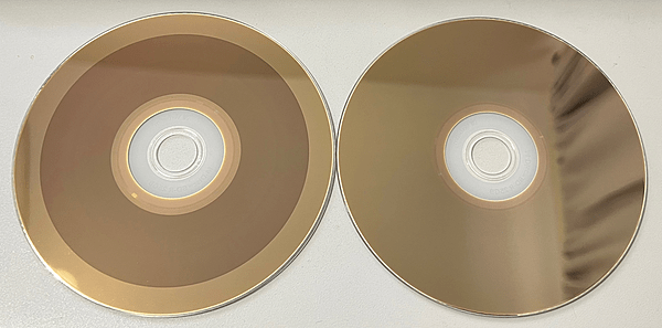 M-disc-comparison-blank-vs-written