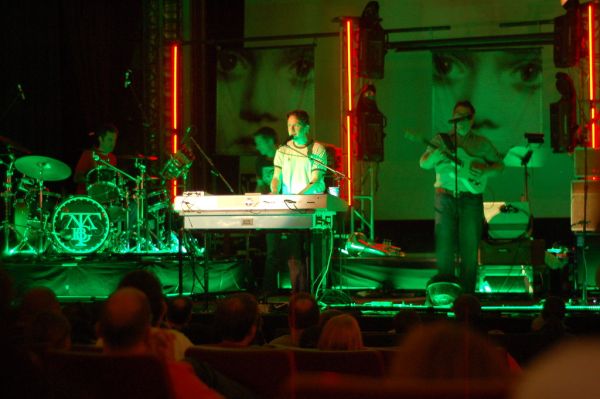 They Might Be Giants, kids show, Regent Theatre, Arlington MA, 23 May 2010