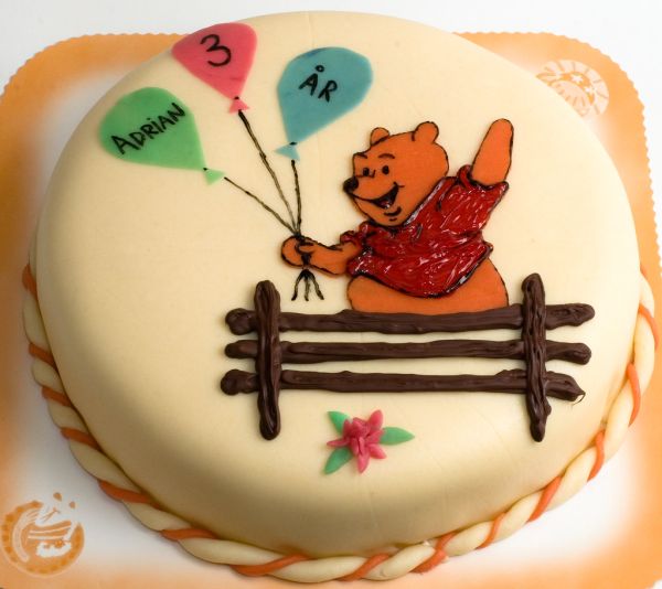 Homemade Winnie-the-Pooh Birthday Cake