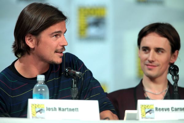 Josh Hartnett & Reeve Carney