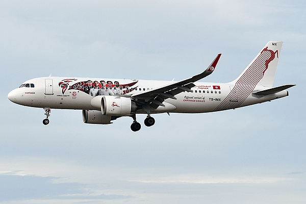 Tunisair (Carthage Eagles Livery), TS-IMX, Airbus A320-251N (52550990308)