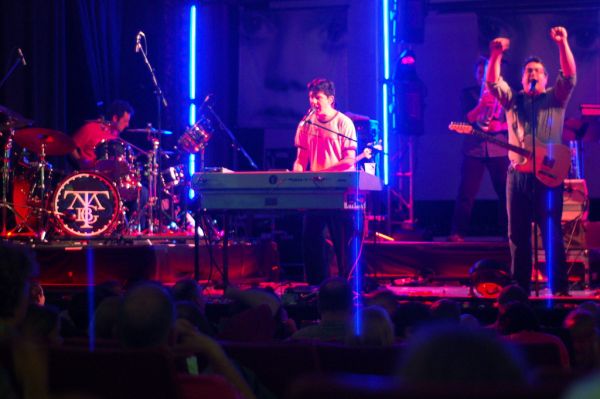 They Might Be Giants, kids show, Regent Theatre, Arlington MA, 23 May 2010