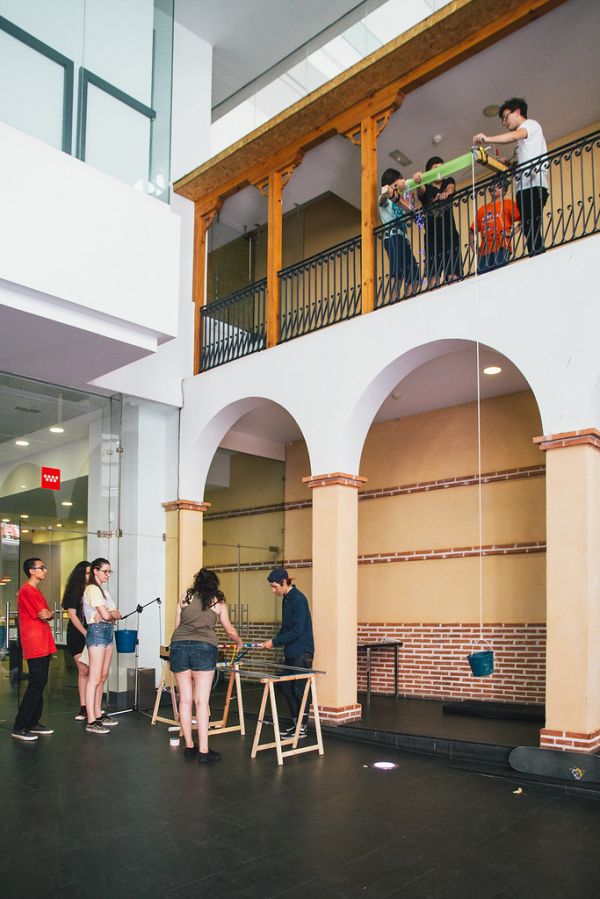 TODOS SOMOS COYOTES: TALLER DE VERANO PARA JÓVENES