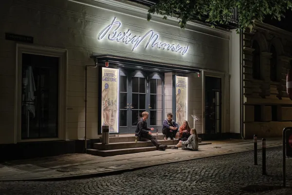 Young people hanging out at Betty Nansen Teatret, Frederiksberg