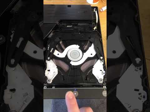 PS3 Slim Blu-ray drive loads a disc