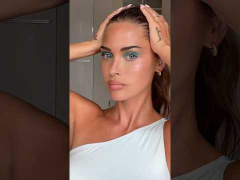 Color block makeup — summer 2026 trend 🩵 products in comments #eyemakeup #eyeliner #blueeyemakeup