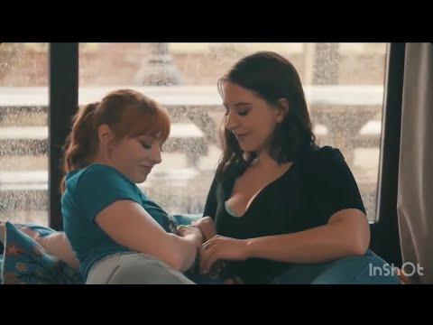 Lesbian Kissing