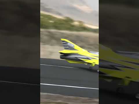 #bdx #bdxl #bdxs #landing #turbinejet #aviation #rcturbine #jetworld #aerosports #jet