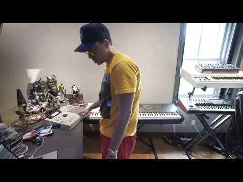 Logic Makes A Beat in his Home Studio