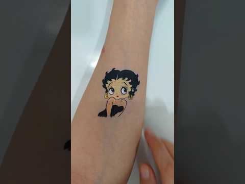 I Drew Betty Boop on My Hand… Then Erased Her!