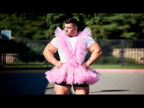 Louis Theroux : Inside the Manosphere , he talks to a load of rich moody scam narocpaths LOL